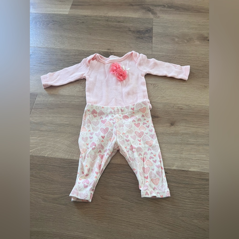 5/$25 Little Beginnings Pink Heart Outfit- 0-3 Months